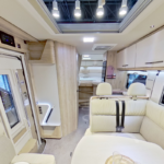 Kamper Eura Mobil Profila T 696EB Półintegra Salon Wnętrze Interior