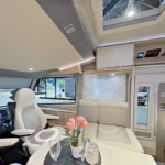 Kamper Eura Mobil Integra Line 720QF Integra Salon Interior