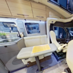 Eura Mobil Profila T 726QF Półintegra Salon Interior