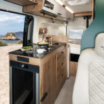 Kamper Karmann-Mobil Dexter 560AW Van Offroad Salon Interior