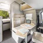 Kamper Karmann-Mobil Dexter 560AW Van Salon Interior